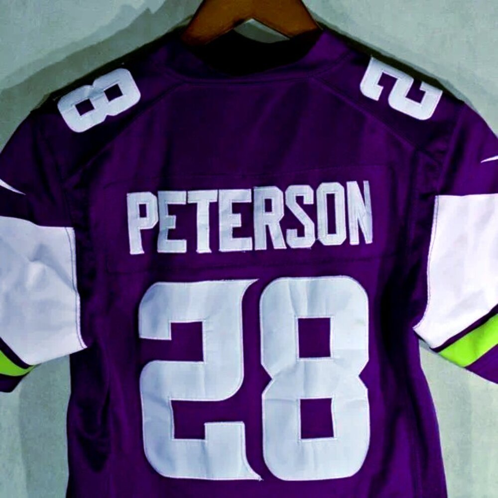 Youth Minnesota Vikings Adrian Peterson Jersey - Size XL